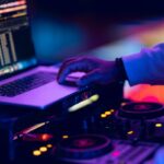 low to build a do-not-play list with a dj going though his playlist during a set